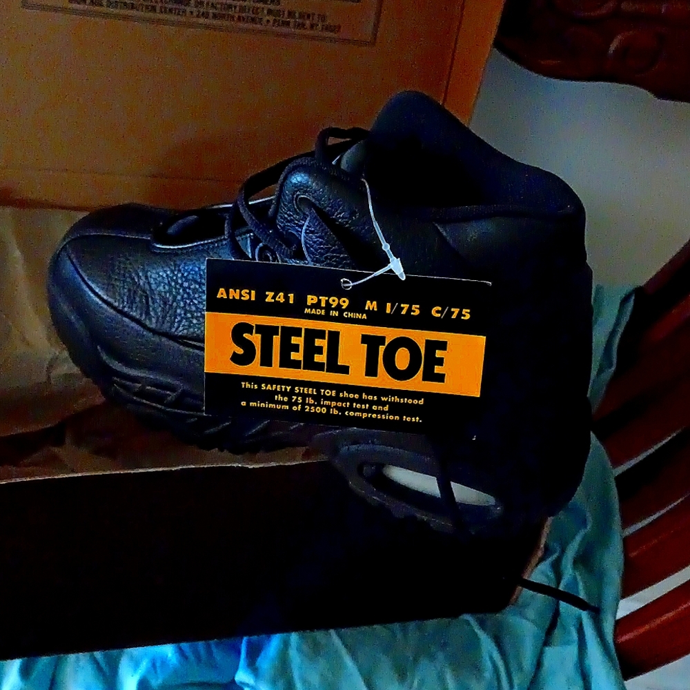 IRON AGE MENS BLACK WORK & SAFETY BOOTS SIZE 7.5 NEW